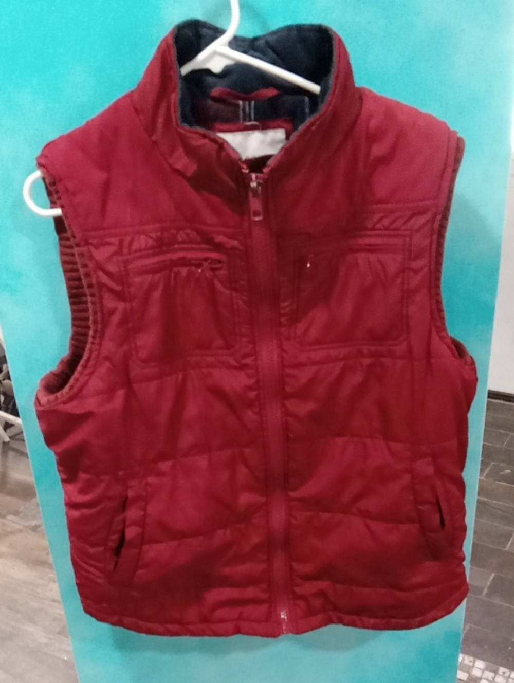 (551) Aeropostale Burgundy Puffer Vest